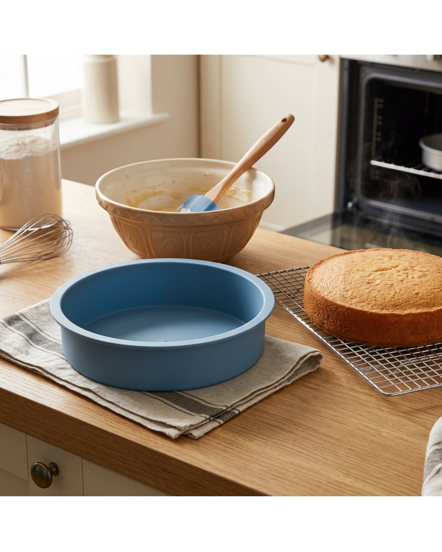 Plumse Silicone Round Cake Mold Blue 9 in